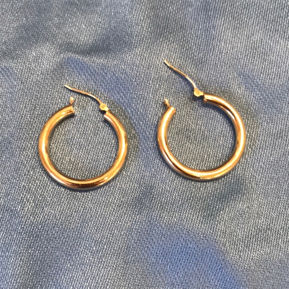Jewelry - 14KT GOLD HOOP EARRINGS